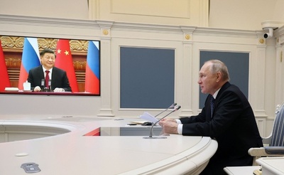 プーチン氏、中国と軍事協力強化の意向 習氏とオンライン会談