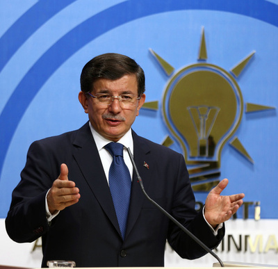 トルコ首相、選挙公約に結婚支援！？