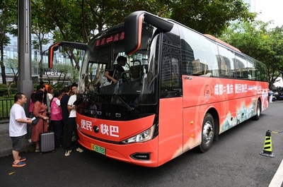 【三里河中国経済観察】高速鉄道に押された長距離バス、新たな活路