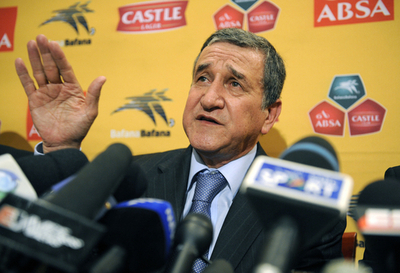 パレイラ監督 「南アフリカ再建は永遠の名声になる」