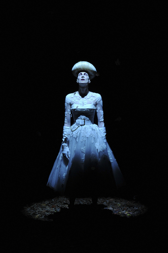 ＜12/13年秋冬ロンドンコレクション＞マックキュー バイ アレキサンダー・マックイーン