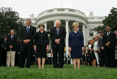 9.11同時多発テロ、ホワイトハウスで追悼式典