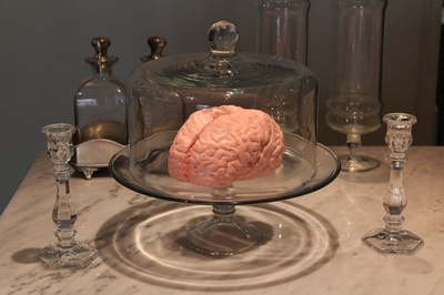 インパクト大！「パパブブレ」のハロウィーンは脳みそのマシュマロ？！