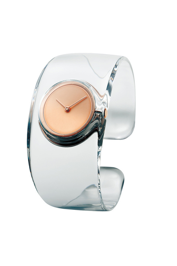 吉岡徳仁デザインのイッセイ ミヤケ ウオッチ“O”シリーズに限定モデル