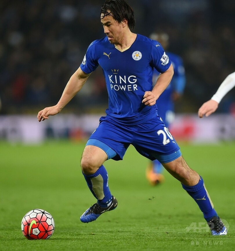 岡崎が圧巻オーバーヘッドで決勝点！首位レスターが勝ち点差戻す