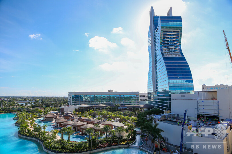 ギター形のカジノホテルがグランドオープン！ 先住民の新ビジネス 米