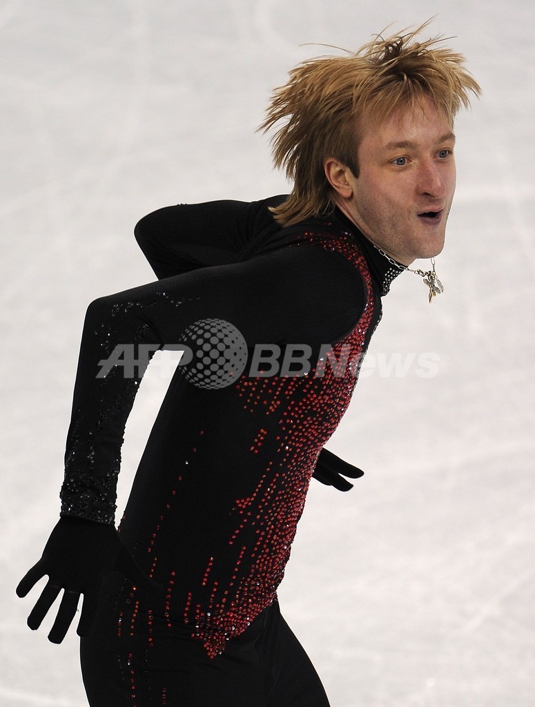 高橋が男子フィギュア初メダルの銅 優勝はライサチェク、バンクーバー冬季五輪