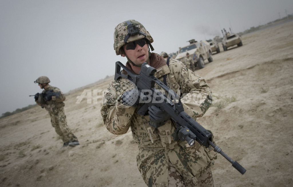 アフガンでISAF兵8人死亡、月間の米軍死者が過去最高に アフガンでISAF兵8人死亡、月間の米軍死者が過去最高に