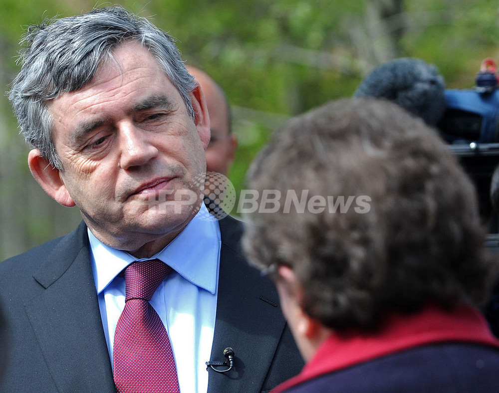ブラウン英首相 女性を 頑固者 よばわりで謝罪 選挙に痛手 写真5枚 国際ニュース Afpbb News