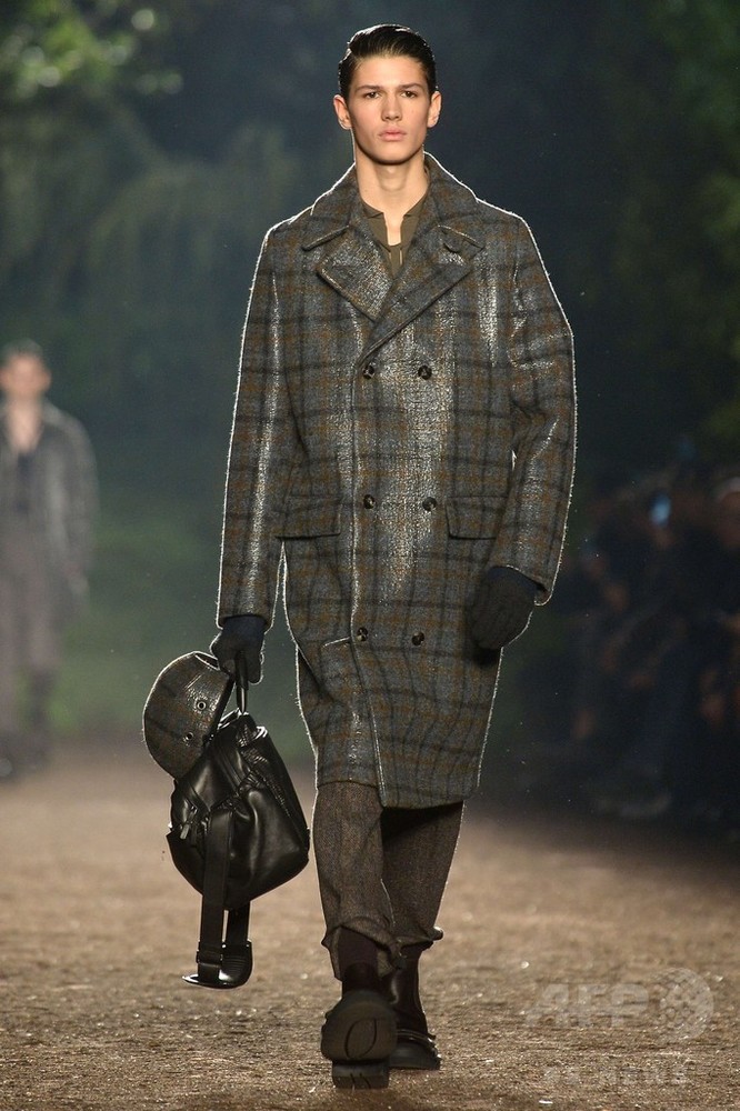 エコ・リーダー」のための機能的な服、「エルメネジルド ゼニア」15/16