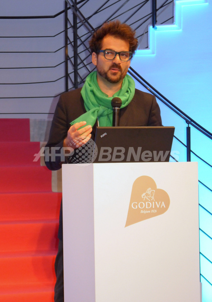 「ゴディバ」今年のバレンタインはハイメ・アジョンと再びコラボ