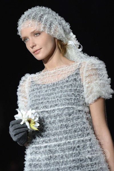 アイスランドの風景をプリント、「アニエスベー」15/16秋冬