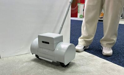 視覚障害者の案内犬、いるけれど「いない」…韓国AidAllの「引っ張ってくれるロボット」が“解決策”