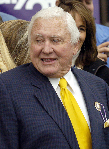 往年のテレビ司会者マーヴ・グリフィン 82歳で死去