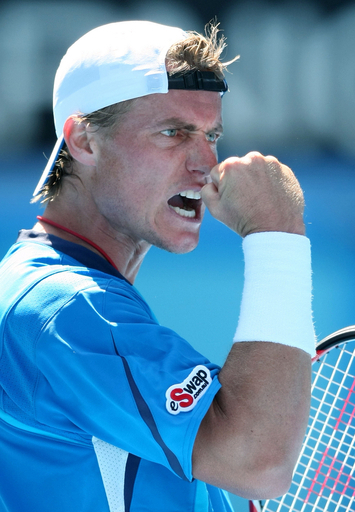 ヒューイット イストミンを退け3回戦へ