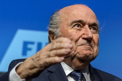 カタールW杯は冬季開催に、決勝は12月18日