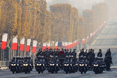 仏、レジスタンスの英雄を追悼 休戦記念日に式典