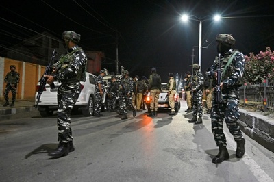 カシミールの独立派指導者が死去、インドは厳戒態勢