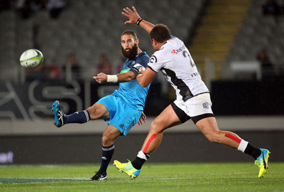 元プロラグビー選手に初めて脳疾患CTEの診断、NZ