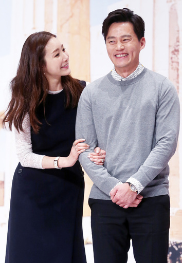 チェ・ジウとイ・ソジン、バラエティー番組の制作発表会出席