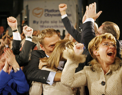 ポーランド総選挙で与党が敗北宣言、政権交代へ