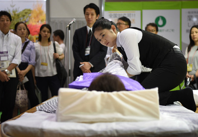 美坊主も参加　葬儀や終活のトレンド一堂に「エンディング産業展」　東京