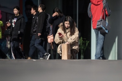 中国の電子商取引事情、航空機から目的不明の商品まで