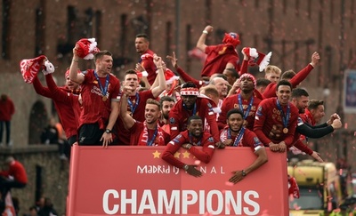 欧州CL制覇のリバプール、地元で優勝パレード