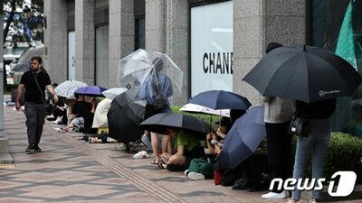 韓国で頻発する「開店と同時に売り場に走る」…その気持ち、リンゴとブランド品では「同床異夢」