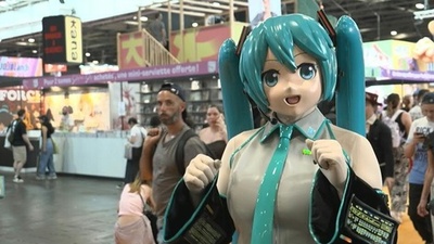 動画:パリで「ジャパンエキスポ」開催 誕生70年のゴジラなど紹介