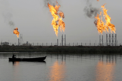 イランで大規模な油田発見 原油埋蔵量が30 超増加か 写真7枚 国際ニュース Afpbb News