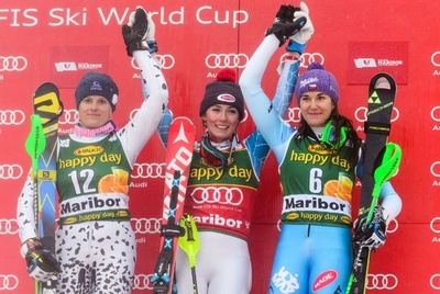 シフリンが女子回転第7戦を制す、アルペンスキーW杯