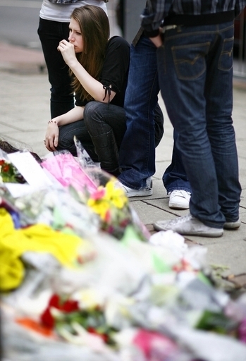 「護身」？「ファッション」？急増する英国のナイフ犯罪、若者の心理に迫る