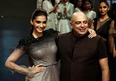 ムンバイで「ブレンダーズ・プライド・ファッション・ツアー 2017」開催