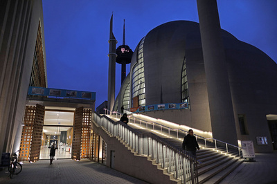 ドイツで「モスク税」導入の動き、外国資金の影響阻止へ