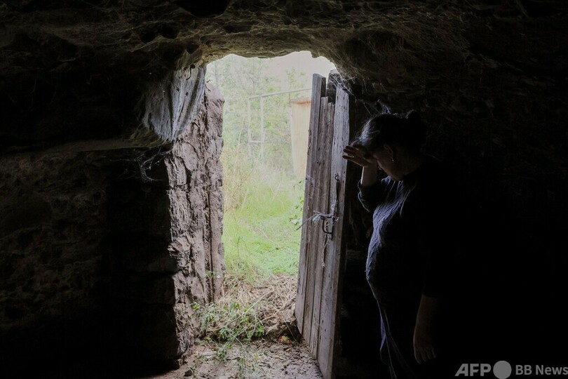 洞穴網がシェルター アルメニア国境の村