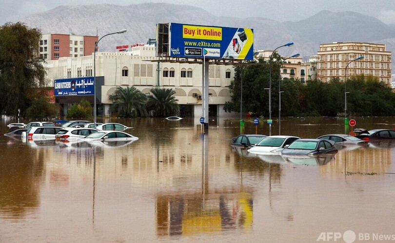 オマーン首都で洪水