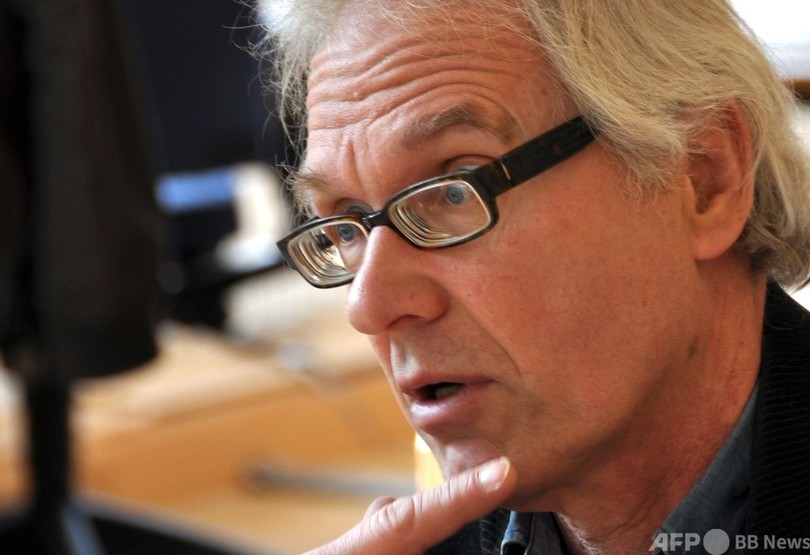 預言者ムハンマド風刺の漫画家、スウェーデンで自動車事故死