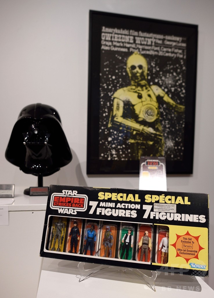 ルークの人形220万円？スター・ウォーズの希少グッズ競売へ
