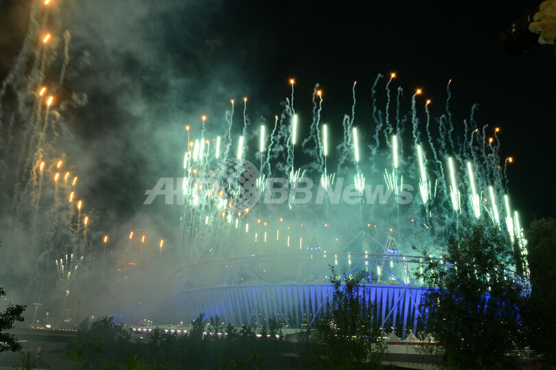 大きな鐘の音で幕開け、ボンドやMr.ビーンも登場 ロンドン五輪が開幕