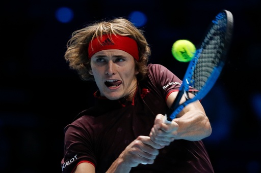 ATPファイナル開幕、V7目指すフェデラーが白星発進 写真10枚 国際