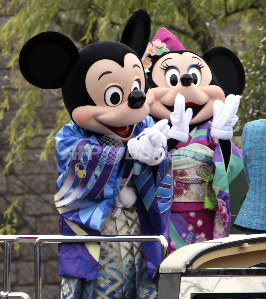 同性結婚 ミッキーマウスも支持 東京ディズニーリゾート 写真1枚 国際ニュース Afpbb News