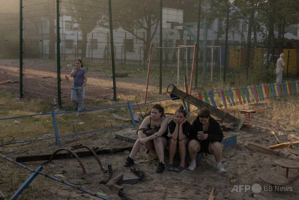 ロシア軍、キーウに大規模攻撃で25人死亡 ゼレンスキー大統領「必ず報復」