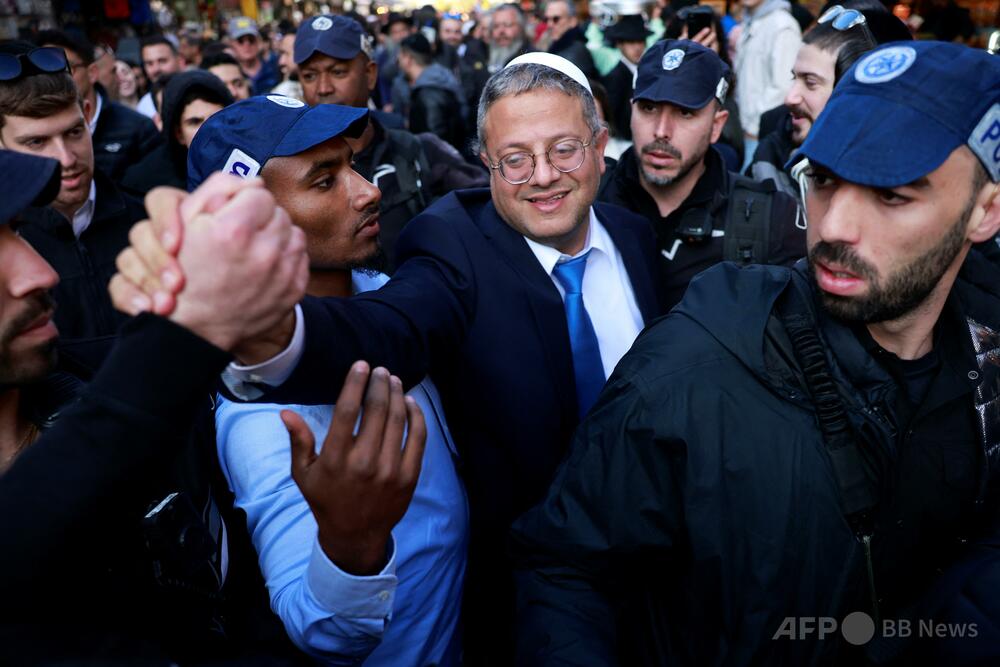 仏、イスラエル治安相を入国禁止に 活動家嘲笑する動画受け