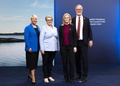 スウェーデンのパウリーナ・ブランドベリジェンダー平等相（右から2人目、2023年5月4日撮影）。(c)Caisa RASMUSSEN / TT NEWS AGENCY / AFP