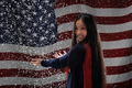 米テレビ局%%NBC%%と米国五輪委員会（%%US Olympic Committee%%、%%USOC%%）が12日、ロサンゼルス（Los Angeles）のスマッシュボックス・スタジオ（Smashbox Studios）でプロモーション用の写真撮影を行い、米国のフィギュアスケート選手などが参加した。写真はカメラに向けてポーズをとるキャロライン・ジャン（%%Caroline Zhang%%）。（2009年5月12日撮影）(c)AFP/Getty Images/Harry How