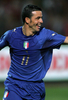後半4分に先制点を決めて歓喜するイタリアのアントニオ・ディ・ナターレ（%%Antonio Di Natale%%）。(c)AFP/ATTILA KISBENEDEK