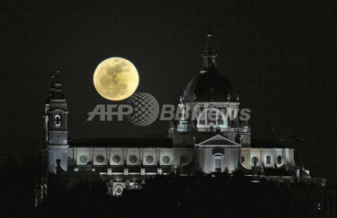大きくて明るい「スーパームーン」、18年に一度の奇跡 写真12枚 国際