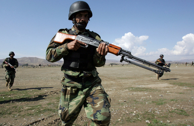 パキスタンとの国境付近で戦闘発生、4人が死亡 - アフガニスタン