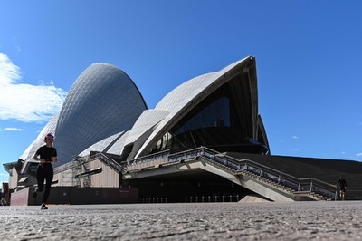 デルタ株が猛威、豪などでロックダウン 欧州では規制緩和の国も